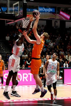 14.11.2021, easyCredit Basketball Bundesliga, Magentasport BBL Pokal, Saison 2020 2021, Herren, Chemnitz Niners - FC Bayern München Basketball Ivan KaraÄiÄ‡, Niners Chemnitz Chemnitz Messe Chemnitz Sachsen Germany