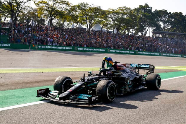 44 Lewis Hamilton (GBR, Mercedes-AMG Petronas F1 Team), F1 Grand Prix of Brazil at Autodromo Jose Carlos Pace on November 14, 2021 in Sao Paulo, Brazil. (Photo by HOCH ZWEI) Sao Paulo Brazil
