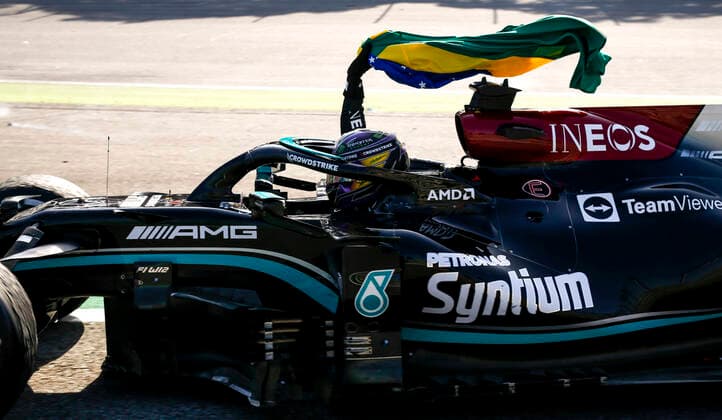 44 Lewis Hamilton (GBR, Mercedes-AMG Petronas F1 Team), F1 Grand Prix of Brazil at Autodromo Jose Carlos Pace on November 14, 2021 in Sao Paulo, Brazil. (Photo by HOCH ZWEI) Sao Paulo Brazil