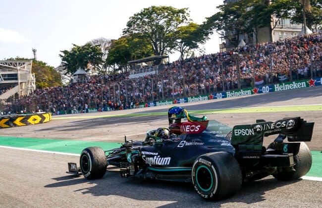 44 Lewis Hamilton (GBR, Mercedes-AMG Petronas F1 Team), F1 Grand Prix of Brazil at Autodromo Jose Carlos Pace on November 14, 2021 in Sao Paulo, Brazil. (Photo by HOCH ZWEI) Sao Paulo Brazil