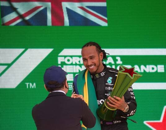 November 14, 2021, Sao Paulo, Sao Paulo, Brazil: LEWIS HAMILTON, of Mercedes AMG Petronas F1 Team, winner of the 2021 Formula One Grand Prix of Sao Paulo at Interlagos circuit, on November 14, in Sao Paulo, Brazil. Sao Paulo Brazil - ZUMAl146 20211114_zaf_l146_015 Copyright: xPauloxLopesx