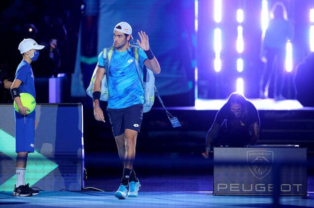 Mandatory Credit: Photo by Ella Ling Shutterstock (12602560ar) Alexander Zverev of Germany walks onto court Nitto ATP, Tennis Herren Finals, Tennis, Turin, Italy - 14 Nov 2021 Nitto ATP Finals, Tennis, Turin, Italy - 14 Nov 2021  Copyright: xEllaxLing Shutterstockx 12602560ar