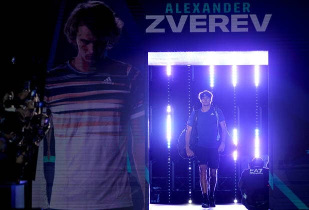 Sport Bilder des Tages Mandatory Credit: Photo by Ella Ling Shutterstock (12602560ap) Alexander Zverev of Germany walks onto court Nitto ATP, Tennis Herren Finals, Tennis, Turin, Italy - 14 Nov 2021 Nitto ATP Finals, Tennis, Turin, Italy - 14 Nov 2021  Copyright: xEllaxLing Shutterstockx 12602560ap