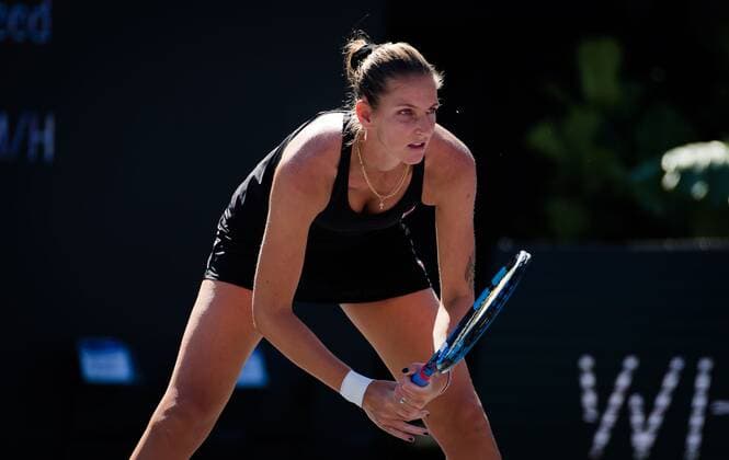 Mandatory Credit: Photo by Rob Prange Shutterstock (12596810i) Karolina Pliskova of the Czech Republic in action during the third round robin match at the 2021 Akron WTA, Tennis Damen Finals Guadalajara WTA tennis tournament Akron WTA Finals, Day 5, Tennis, Panamerican Tennis Center Guadalajara, Mexico - 14 Nov 2021 Akron WTA Finals, Day 5, Tennis, Panamerican Tennis Center Guadalajara, Mexico - 14 Nov 2021  Copyright: xRobxPrange Shutterstockx 12596810i