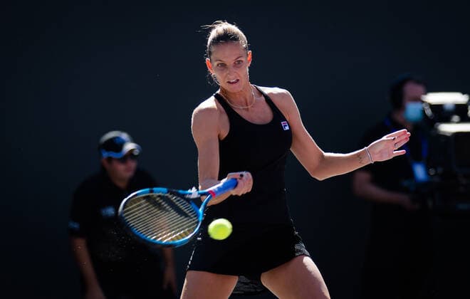Mandatory Credit: Photo by Rob Prange Shutterstock (12596810j) Karolina Pliskova of the Czech Republic in action during the third round robin match at the 2021 Akron WTA, Tennis Damen Finals Guadalajara WTA tennis tournament Akron WTA Finals, Day 5, Tennis, Panamerican Tennis Center Guadalajara, Mexico - 14 Nov 2021 Akron WTA Finals, Day 5, Tennis, Panamerican Tennis Center Guadalajara, Mexico - 14 Nov 2021  Copyright: xRobxPrange Shutterstockx 12596810j