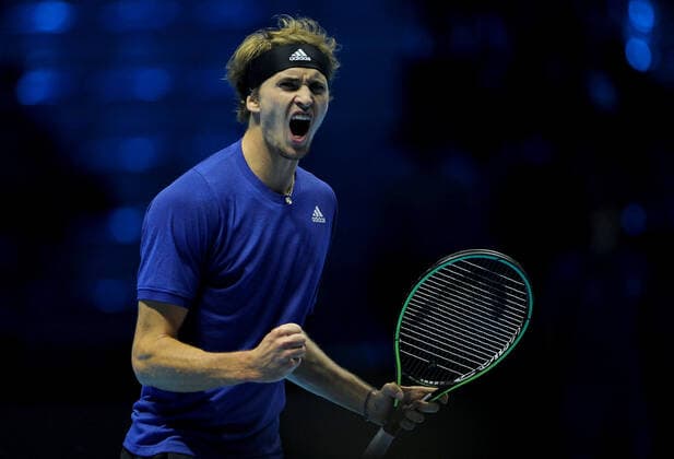 Sport Bilder des Tages Mandatory Credit: Photo by Ella Ling Shutterstock (12602560bo) Alexander Zverev of Germany celebrates Nitto ATP, Tennis Herren Finals, Tennis, Turin, Italy - 14 Nov 2021 Nitto ATP Finals, Tennis, Turin, Italy - 14 Nov 2021  Copyright: xEllaxLing Shutterstockx 12602560bo