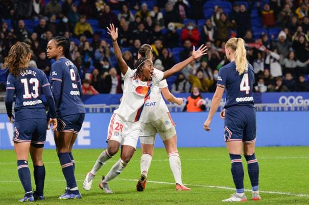 Sport Themen der Woche KW45 Sport Bilder des Tages Lyon, France, November 14th 2021 Melvine Malard (28 Lyon) celebrates scoring her sides fourth goal of the match during the French Womens D1 Arkema game between Olympique Lyonnais and Paris Saint-Germain at Groupama Stadium in Lyon, France. Lyubomir Domozetski SPP Olympique Lyonnais v Paris Saint-Germain - French Womens D1 Arkema - Groupama Stadium 