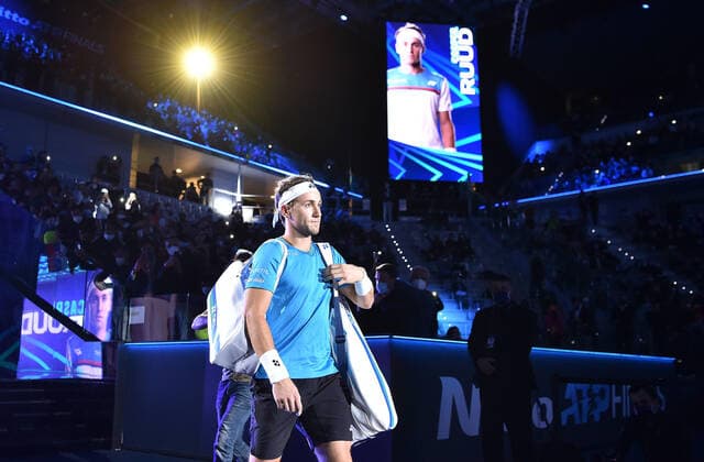 November 15, 2021, TORINO, Italia: Casper Ruud of Norway return the ball during the match against Novak Djokovic of Slovakia at the Nitto ATP, Tennis Herren Finals in Turin, Italy, 14 November 2021.ANSA ALESSANDRO DI MARCO Tennis: Nitto ATP Finals in Turin  - ZUMAa110 20211115_zaf_a110_042 Copyright: xAlessandroxDixMarcox
