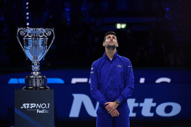 Tennis, ATP Finals in Turin, Novak Djokovic erhält Pokal als Weltranglistenerster Novak Djokovic (Ser) TENNIS : Nitto ATP, Tennis Herren finals 2021 - 15 11 2021 AntoineCouvercelle Panoramic 