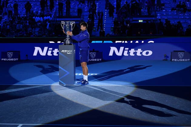 Tennis, ATP Finals in Turin, Novak Djokovic erhält Pokal als Weltranglistenerster Novak Djokovic (Ser) TENNIS : Nitto ATP, Tennis Herren finals 2021 - 15 11 2021 AntoineCouvercelle Panoramic 