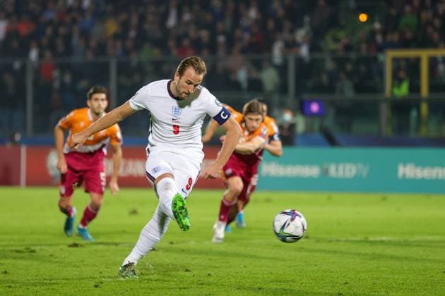 San Marino v England FIFA World Cup, WM, Weltmeisterschaft, Fussball Qualifier 15 11 2021. Goal 0-3 Harry Kane (9) of England scores from the penalty spot during the FIFA World Cup Qualifier match between San Marino and England at Stadio Olimpico, Serravalle, San Marino on 15 November 2021. Editorial use only , Copyright: xNigelxKeenex PSI-14035-0033