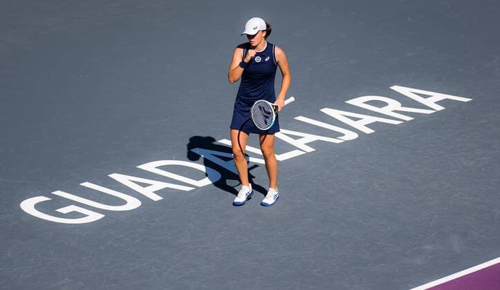 Tennis, WTA Finals in Guadalajara, Iga Swiatek - Paula Badosa Mandatory Credit: Photo by Rob Prange Shutterstock (12596813j) Iga Swiatek of Poland in action during the third round robin match at the 2021 Akron WTA, Tennis Damen Finals Guadalajara WTA tennis tournament Akron WTA Finals, Day 6, Tennis, Panamerican Tennis Center Guadalajara, Mexico - 15 Nov 2021 Akron WTA Finals, Day 6, Tennis, Panamerican Tennis Center Guadalajara, Mexico - 15 Nov 2021  Copyright: xRobxPrange Shutterstockx 12596813j