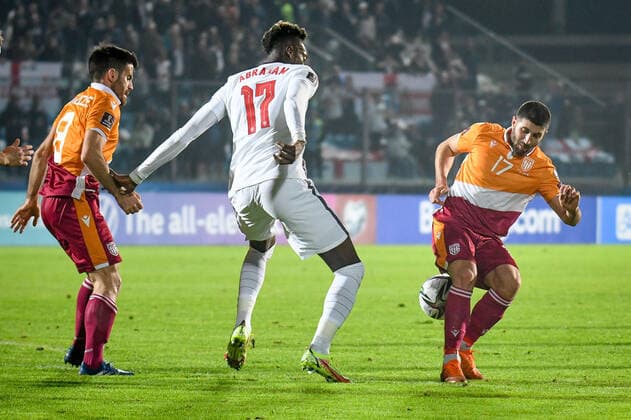 Fußball, WM Quali, San Marino - England November 15, 2021, San Marino, Republic of San Marino: San Marino s Alessandro Golinucci (R) in action against England s Tammy Abraham (L) during the FIFA World Cup, WM, Weltmeisterschaft, Fussball Qatar 2022 World Cup qualifiers - San Marino vs England at the San Marino Stadium in San Marino, Republic of San Marino, 15 November 2021.ANSA ETTORE GRIFFONI FIFA World Cup; Qatar 2022 World Cup qualifiers - San Marino vs England - ZUMAa110 20211115_zaf_a110_102 Copyright: xEttorexGriffonix
