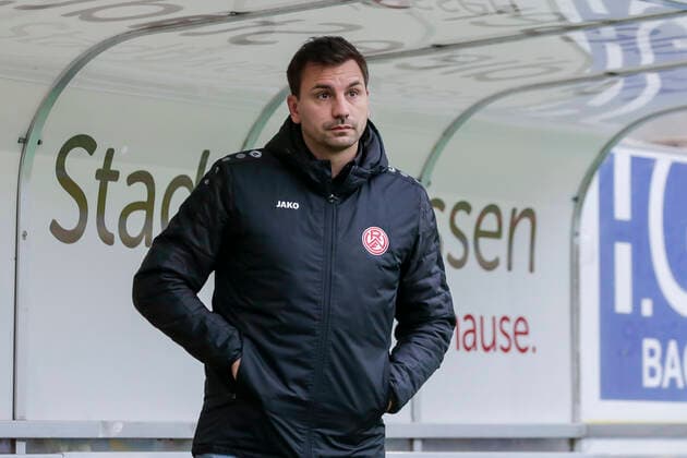 16. Spieltag 21 22 Fußball Regionalliga West Rot-Weiss Essen - Sportfreunde Lotte am 13.10.2021 im Stadion Essen in Essen Jörn Nowak ( Sportlicher Leiter Rot-Weiss Essen )