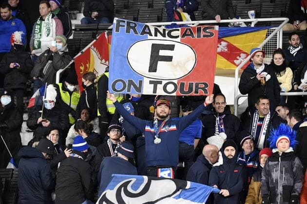 Fußball, WM Quali, Finnland - Frankreich French football supporters before the FIFA World Cup, WM, Weltmeisterschaft, Fussball Qatar 2022 Group D qualification match Finland vs France at the Helsinki Olympic Stadium in Helsinki, Finland on Tuesday, 16th Nov., 2021. Helsinki Finland LKFTJ20211116212958ATCH  Copyright: xJussixNukarix