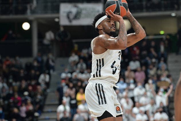 Chris James (asvel) BASKETBALL : LDLC ASVEL vs Real Madrid - Euroleague - 16 11 2021 FredericChambert Panoramic 