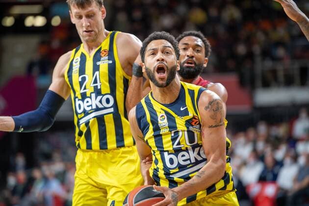Jan Vesely 24 (Fenerbahce), Pierria Henry 20 (Fenerbahce), FC Bayern Basketball vs. Fenerbahce Istanbul, Euroleague, 16.11.2021 Muenchen Bayern Deutschland