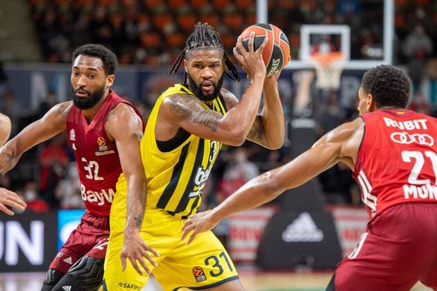 Darrun Hilliard 32 (FC Bayern), Devin Booker 31 (Fenerbahce), FC Bayern Basketball vs. Fenerbahce Istanbul, Euroleague, 16.11.2021 Muenchen Bayern Deutschland