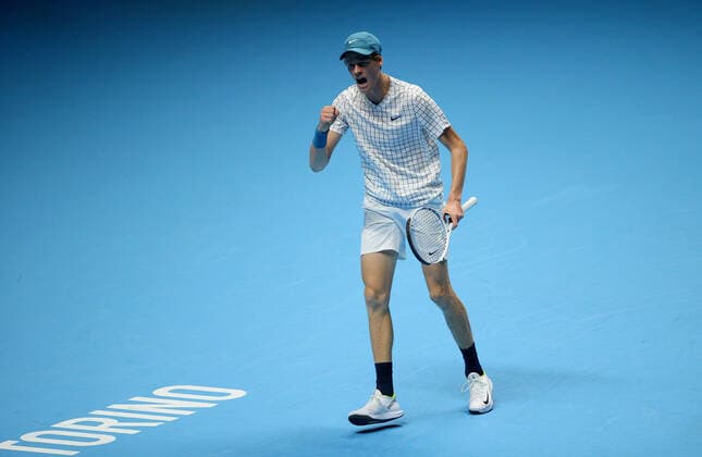 Mandatory Credit: Photo by Ella Ling Shutterstock (12603335ba) Jannik Sinner of Italy celebrates Nitto ATP, Tennis Herren World Tour Finals, Day 3, Tennis, Pala Alpitour, Turin, Italy - 16 Nov 2021 Nitto ATP World Tour Finals, Day 3, Tennis, Pala Alpitour, Turin, Italy - 16 Nov 2021 Copyright: xEllaxLing Shutterstockx 12603335ba