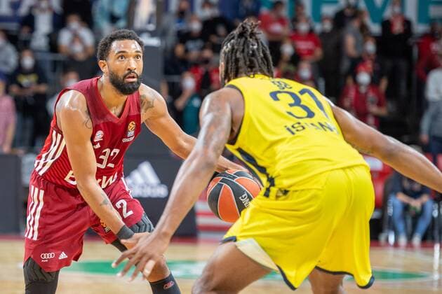 Darrun Hilliard 32 (FC Bayern), Devin Booker 31 (Fenerbahce), FC Bayern Basketball vs. Fenerbahce Istanbul, Euroleague, 16.11.2021 Muenchen Bayern Deutschland