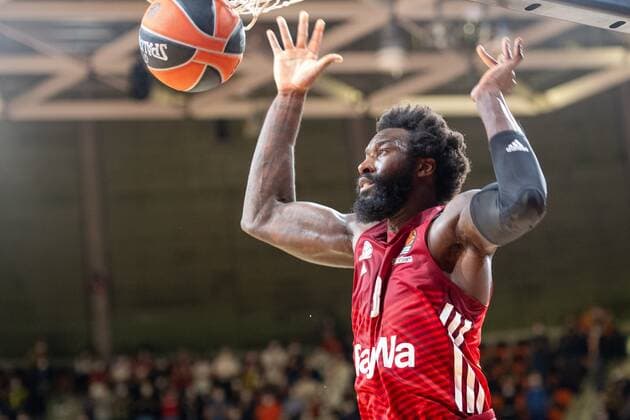 Sport Bilder des Tages Othello Hunter 8 (FC Bayern), FC Bayern Basketball vs. Fenerbahce Istanbul, Euroleague, 16.11.2021 Muenchen Bayern Deutschland