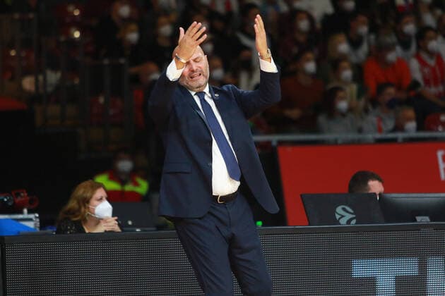 Trainer Alexander Djordjevic (Fenerbahce Istanbul) Basketball, EuroLeague, FC Bayern München vs. Fenerbahce Istanbul im Audi Dome am 16.11.2021 FOTO: Mladen Lackovic LakoPress