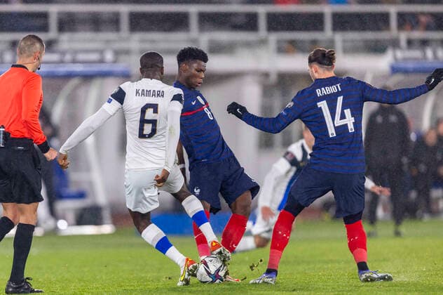 NO SALES IN FINLAND FIFA World Cup, WM, Weltmeisterschaft, Fussball Qualification 16.11.2021. Aurelien Tchouameni, France, Glen Kamara, Finland and Adrien Rabiot, France. FOOTBALL : Finlande vs France - Qualification coupe du monde 2023 - 16 11 2021 JussiEskola Panoramic 