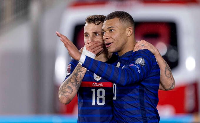 NO SALES IN FINLAND FIFA World Cup, WM, Weltmeisterschaft, Fussball Qualification 16.11.2021. Kylian Mbappe and Lucas Digne celebrating Mbappe s goal vs Finland. FOOTBALL : Finlande vs France - Qualification coupe du monde 2023 - 16 11 2021 JussiEskola Panoramic 