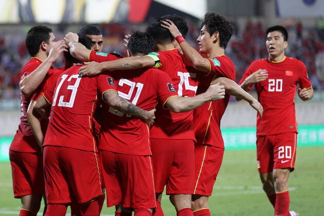 (211117) -- SHARJAH, Nov. 17, 2021 -- Players of China celebrates during a Group B match between China and Australia of 2022 FIFA World Cup, WM, Weltmeisterschaft, Fussball Asian qualifiers in Sharjah, the United Arab Emirates, on Nov. 16, 2021. (SP)UAE-SHARJAH-FIFA WORLD CUP QUALIFIERS-CHINA VS AUSTRALIA SuxXiaopo 