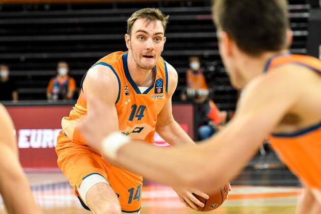 GER, EuroCup, ratiopharm Ulm vs Promitheas Patras 17.11.2021, ratiopharm arena, Neu-Ulm, GER, EuroCup, ratiopharm Ulm vs Promitheas Patras, im Bild Philipp Herkenhoff (Ulm, 14)