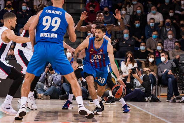 November 17, 2021, Barcelona, Barcelona, Spain: Nico Laprovittola of FC Barcelona, Barca in action during the Turkish Airlines EuroLeague match between FC Barcelona and CSKA Moscow at Palau Blaugrana on November 17, 2021 in Barcelona, Spain. Barcelona Spain - ZUMAa181 20211117_zaa_a181_009 Copyright: xJavierxBorregox