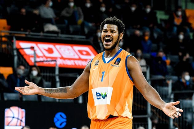 GER, EuroCup, ratiopharm Ulm vs Promitheas Patras 17.11.2021, ratiopharm arena, Neu-Ulm, GER, EuroCup, ratiopharm Ulm vs Promitheas Patras, im Bild Cristiano Felicio (Ulm, 1)
