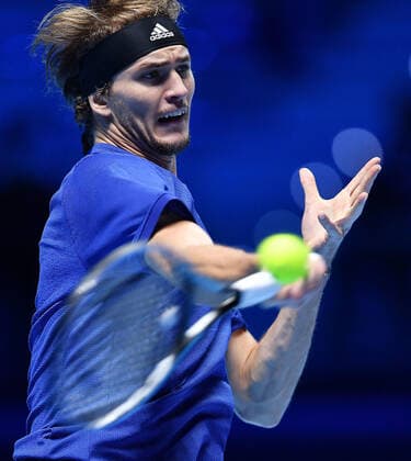 November 18, 2021, Turin, Italia: Alexander Zverev of Germany returns the ball during the match against Hubert Hurkacz of Poland at the Nitto ATP, Tennis Herren Finals in Turin, Italy, 18 November 2021.ANSA ALESSANDRO DI MARCO Turin Italia - ZUMAa110 20211118_zaf_a110_036 Copyright: xAlessandroxDixMarcox