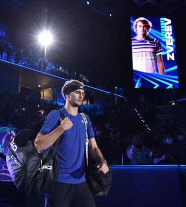 November 18, 2021, Turin, Italia: Alexander Zverev of Germany reacts during the match against Hubert Hurkacz of Poland at the Nitto ATP, Tennis Herren Finals in Turin, Italy, 18 November 2021.ANSA ALESSANDRO DI MARCO Turin Italia - ZUMAa110 20211118_zaf_a110_038 Copyright: xAlessandroxDixMarcox