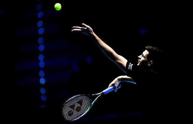 Italy Tennis ATP, Tennis Herren Finals Zverev - Hurkacz 6698964 18.11.2021 Poland s Hubert Hurkacz serves a ball during the group stage singles tennis match of the ATP Finals against Germany s Alexander Zverev at the Pala Alpitour venue in Turin, Italy. Alexey Filippov Sputnik Turin Italy  Copyright: xAlexeyxFilippovx