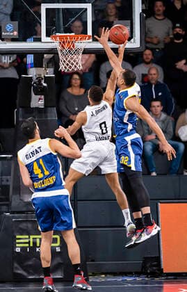 Tomer Ginat (Boulogne), Jaylon Brown (Towers), Vince Hunter (Boulogne) 7Days Eurocup, Basketball, Saison 2021 2022, 05. Spieltag 16.11.21, Hamburg, Hamburg Towers vs. Boulogne Metropolitans 92, Â