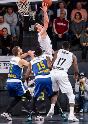 Miralem Halilovic (Boulogne), Steeve Ho-You_Fat (Boulogne), Lukas Meisner (Towers), Eddy Edigin (Towers) 7Days Eurocup, Basketball, Saison 2021 2022, 05. Spieltag 16.11.21, Hamburg, Hamburg Towers vs. Boulogne Metropolitans 92, Â