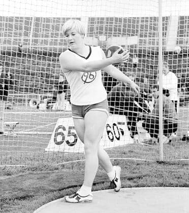 Leichtathletik , Liesel Westermann-Krieg, Aktion, 8-1967, Diskuswerfen, DM in Stuttgart *** Sports, Athletics , Liesel Westermann war, Action, 8 1967, Discus throwing, DM in Stuttgart HM