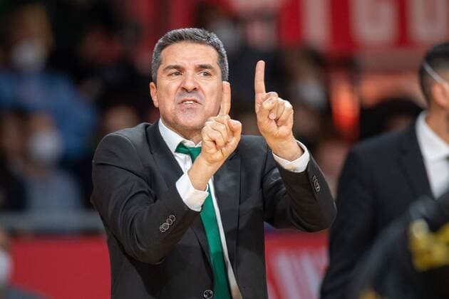 Coach Dimitris Priftis (Panathinaikos Athen), FC Bayern Basketball vs. Panathinaikos Athen, Euroleague, 18.11.2021 Muenchen Bayern Deutschland