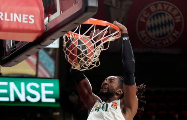 18.11.2021, Euro League FC Bayern Basketball vs Panathinaikos, Audi Dome Muenchen, Basketball, im Bild: Jeremy Evans (Panathinaikos)