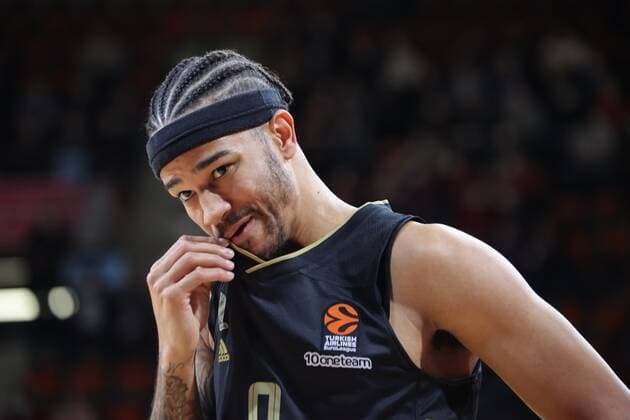 Enttaeuschung . . . Bayerns 0 Nick WEILER-BABB. Basketball, FC Bayern - Athen, am 18.11.2021, Basketball Euroleague, FC Bayern Muenchen Basketball - Panathinaikos Opap Athen, Saison 2021-2022 in Muenchen, A U D I D O M E, Deutschland. Quelle Copyright Credit : Oryk HAIST
