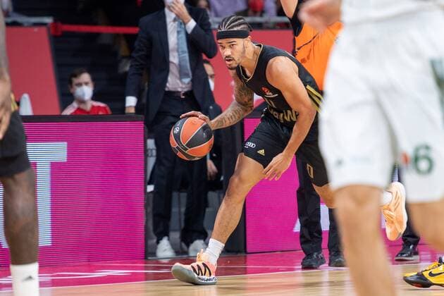 Nick Weiler-Babb 0 (FC Bayern), FC Bayern Basketball vs. Panathinaikos Athen, Euroleague, 18.11.2021 Muenchen Bayern Deutschland