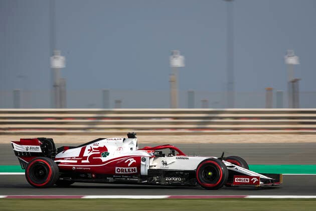 07 RAIKKONEN Kimi (fin), Alfa Romeo Racing ORLEN C41, action during the Formula 1 Ooredoo Qatar Grand Prix 2021, 20th round of the 2021 FIA Formula One World Championship, WM, Weltmeisterschaft from November 19 to 21, 2021 on the Losail International Circuit, in Lusail, Qatar - F1 - QATAR GRAND PRIX 2021 DPPI Panoramic  00121041_FG0D5809.JPG_