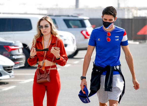 31 Esteban Ocon (FRA, Alpine F1 Team) and his girlfriend Elena Berri, F1 Grand Prix of Qatar at Losail International Circuit on November 19, 2021 in Doha, Qatar. (Photo by HOCH ZWEI) Doha Qatar