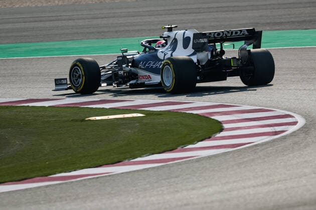 10 GASLY Pierre (fra), Scuderia AlphaTauri Honda AT02, action during the Formula 1 Ooredoo Qatar Grand Prix 2021, 20th round of the 2021 FIA Formula One World Championship, WM, Weltmeisterschaft from November 19 to 21, 2021 on the Losail International Circuit, in Lusail, Qatar - F1 - QATAR GRAND PRIX 2021 DPPI Panoramic  20211119_GOODEN_FG0D5487