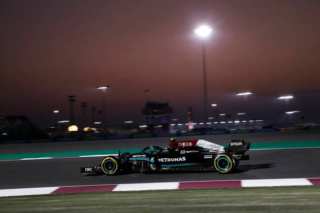 77 Valtteri Bottas (FIN, Mercedes-AMG Petronas F1 Team), F1 Grand Prix of Qatar at Losail International Circuit on November 19, 2021 in Doha, Qatar. (Photo by HOCH ZWEI) Doha Qatar