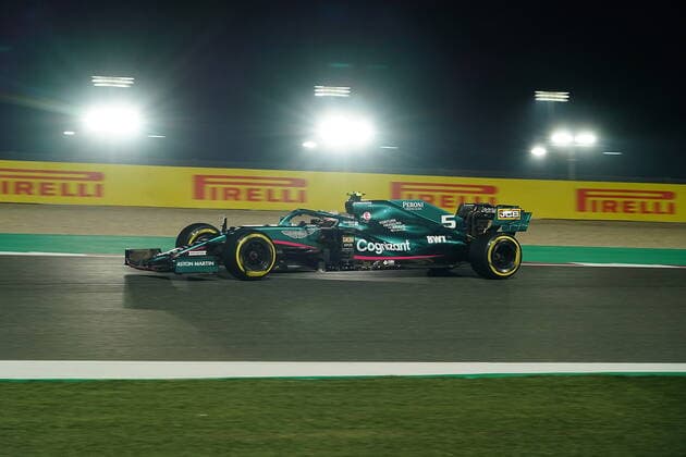 Formula 1 Ooredoo Qatar Grand Prix 2021 19.11.2021, Losail International Circuit, Doha, Formula 1 Ooredoo Qatar Grand Prix 2021 ,im Bild Sebastian Vettel (DEU), Aston Martin Cognizant Formula One Team