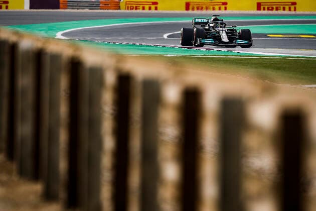 44 Lewis Hamilton (GBR, Mercedes-AMG Petronas F1 Team), F1 Grand Prix of Qatar at Losail International Circuit on November 19, 2021 in Doha, Qatar. (Photo by HOCH ZWEI) Doha Qatar