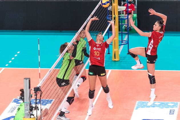 Sport Themen der Woche KW46 Sport Bilder des Tages VBL Volleyball Bundesliga SC Potsdam - USC Münster 19.11.2021 VBL Volleyball Bundesliga, SC Potsdam - USC Münster; MBS Arena Potsdam, 19.11.2021 *** VBL Volleyball Bundesliga SC Potsdam USC Münster 19 11 2021 VBL Volleyball Bundesliga, SC Potsdam USC Münster MBS Arena Potsdam, 19 11 2021 Copyright: xBEAUTIFULxSPORTS NicolxMarschallx