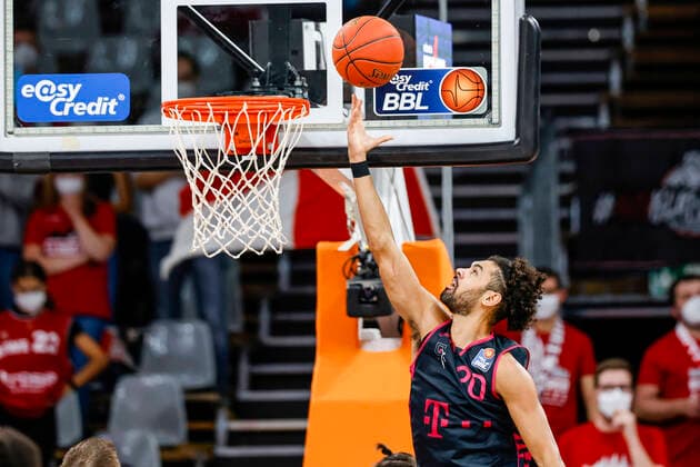 20 Jeremy Morgan (Telekom Baskets Bonn) Brose Bamberg - Telekom Baskets Bonn - easyCredit-BBL - Basketball Bundesliga Saison 2021 22 Spieltag 8, 19.11.2021 Bamberg, Brose Arena Copyright: DanielxLöb